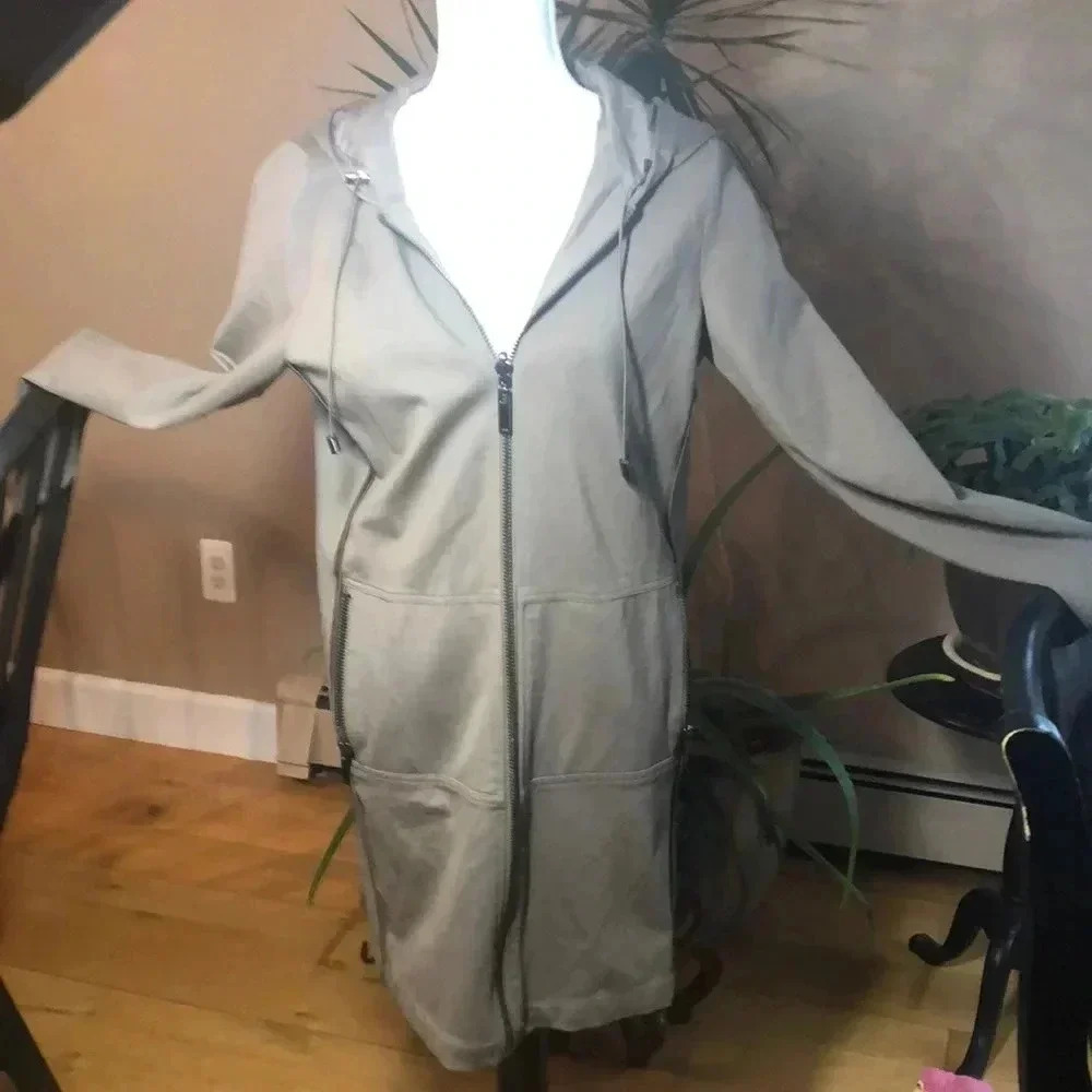Trina Turks Reversible Coat. Size 4